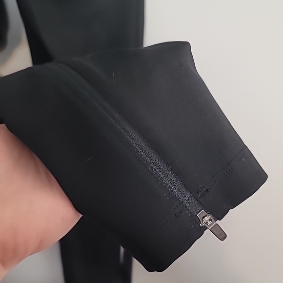 The North Face Size Small Reflective Black Leggings zipper ankles - Picture 6 of 9